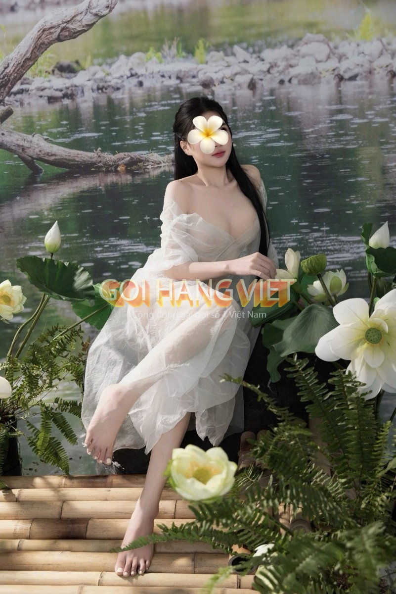 reup-y-lan-mat-xinh-da-trang-body-boc-lua-3529117-original.jpeg